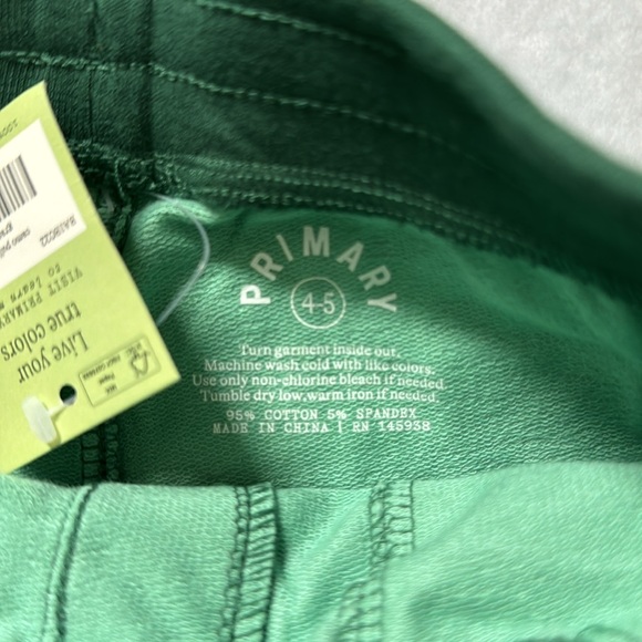 🔖 NWT Primary Pull On Green Camo Shorts Size 4-5 - Picture 2 of 5